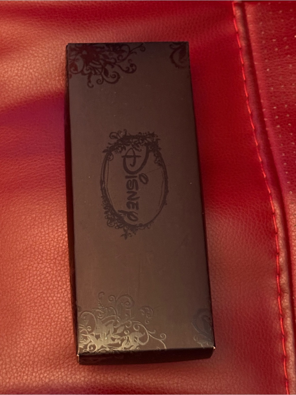 Disney Mickey & Minnie Watch - Picture 4 of 5